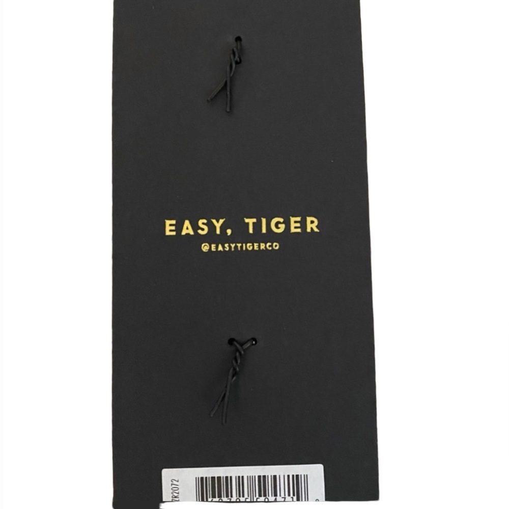 EASY, Tiger "The one that got valet" Screw Clasp Keychain NWT - Picture 3 of 6